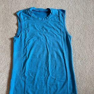 Men’s Small Lululemon Tank - blue
